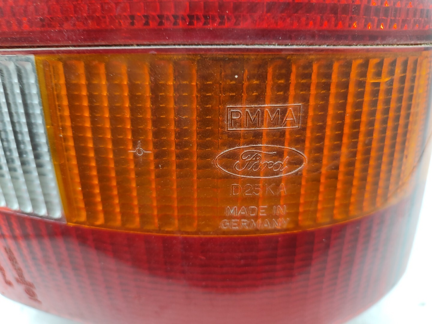 Ford Sierra COMBI 1985 LHD Rear Right Taillight Light 83BG13A602