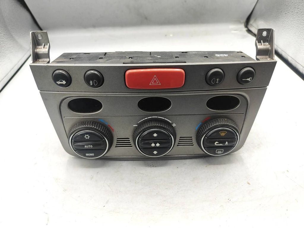 Alfa Romeo GT 1.9JTD 2004 AC conditioner control unit 01560513690 
