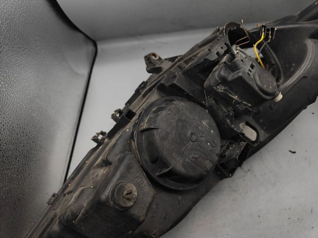 Peugeot 607 2001 Left headlight headlamp 9641958880 