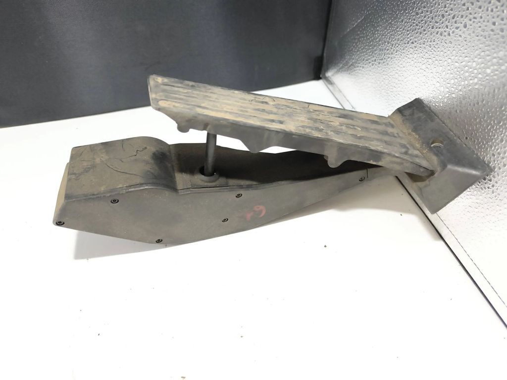 BMW 5 E60 E61 2007 Diesel accelerator throttle pedal 6772645 