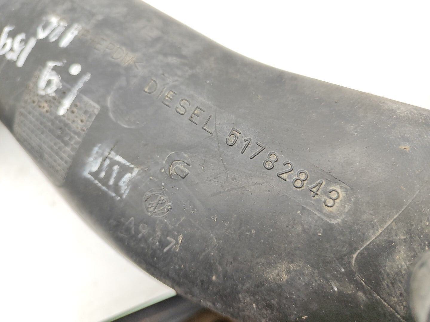 Alfa Romeo 159 1.9JTDM 88kW 2007 Diesel Engine Air Intake Pipe Hose 51782843