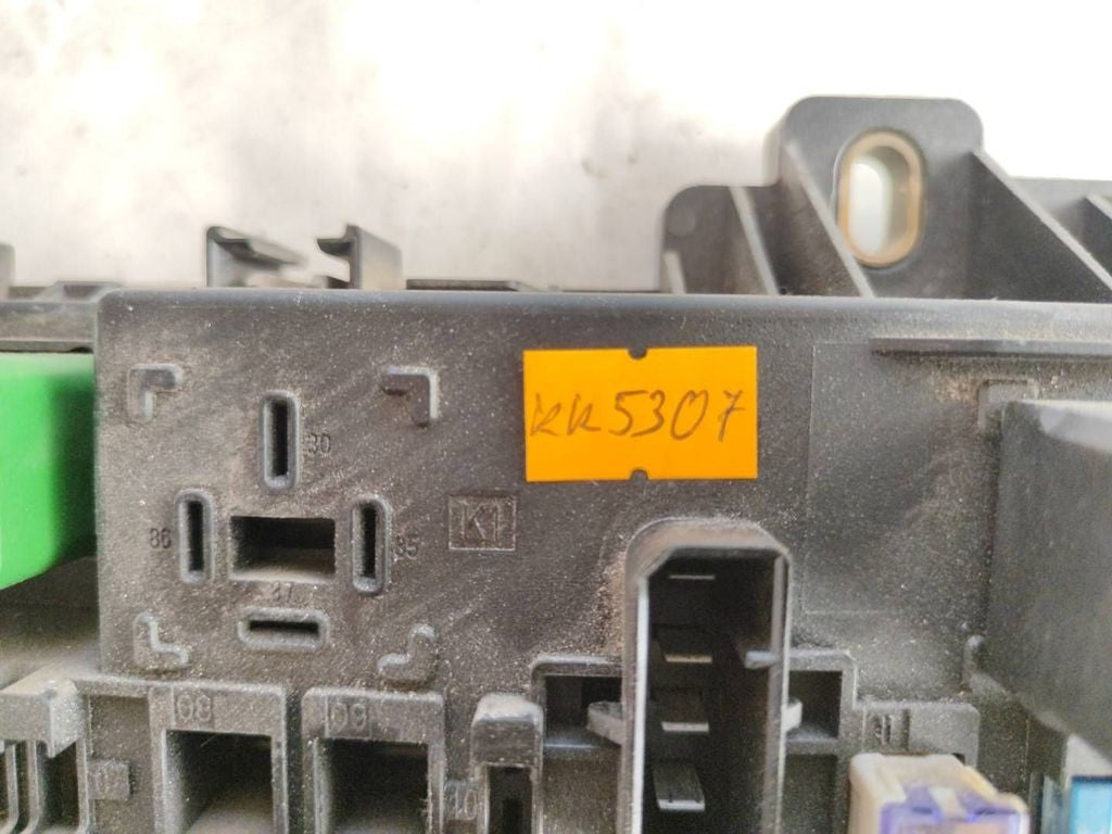 Opel Zafira B 2006 Fuse module 13220829 