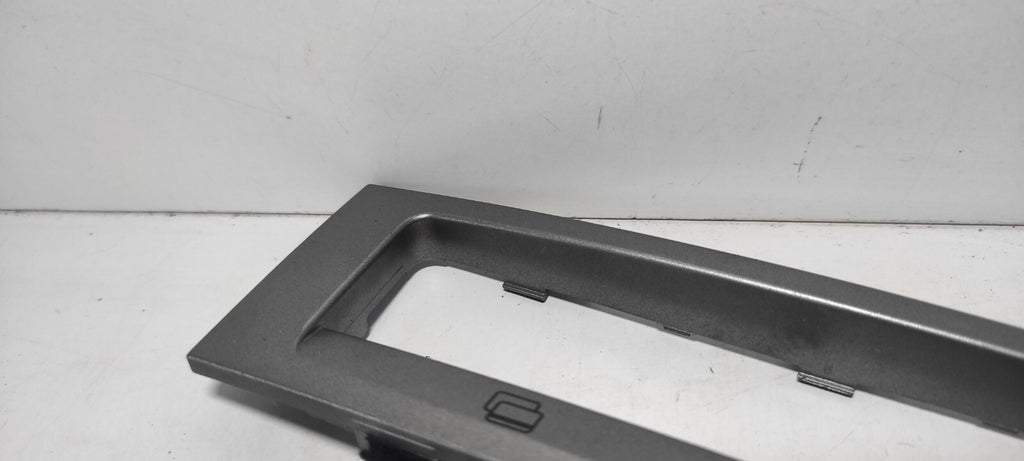 Alfa Romeo GT 1.9JTD 110kW Diesel 2005 Front Dash Panel Cup Holder Trim Cover