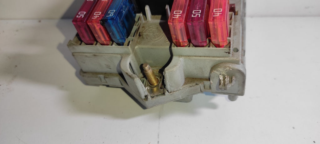 Alfa Romeo 147 1.9JTD 85kW 2003 Diesel Fuse Box Module Unit 51742420