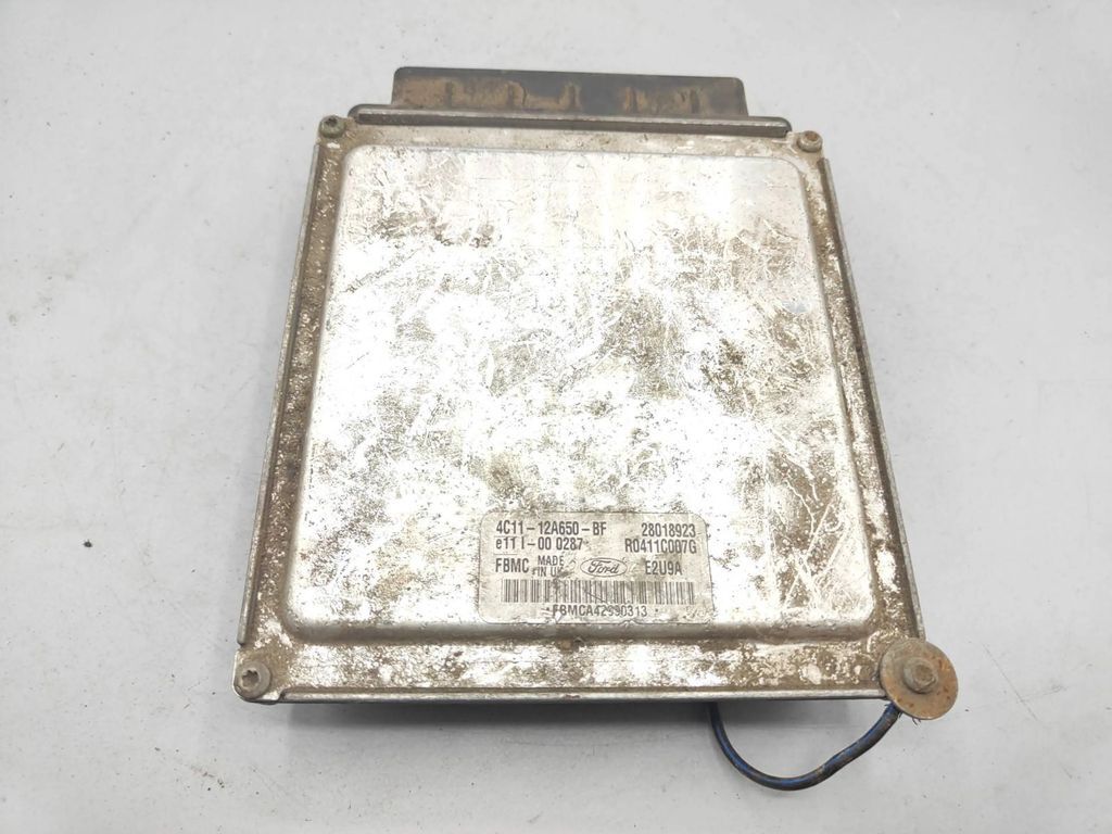 Ford Transit 2001 Engine control unit ECU R0411C007G 28018923