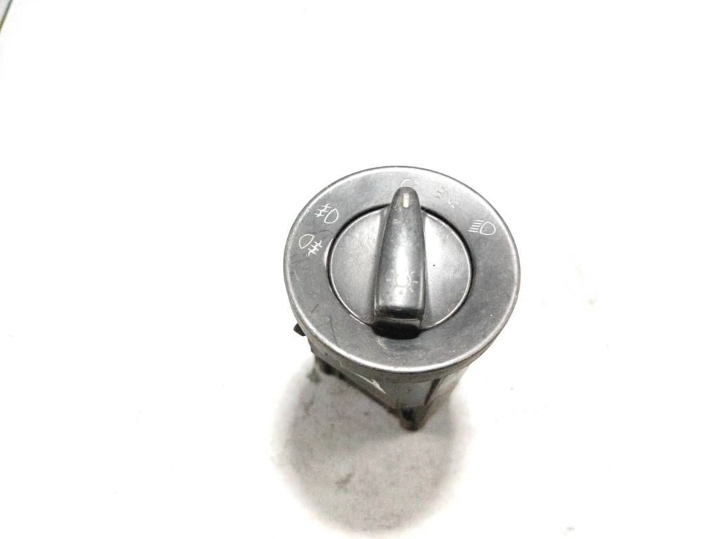 Volkswagen PASSAT B5 1996 Light switch 1C0941531A 