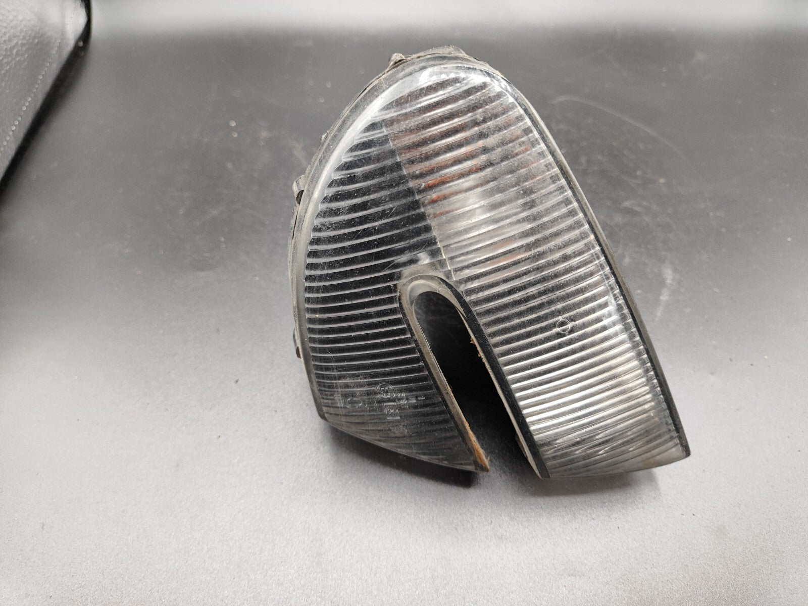 Alfa Romeo 147 1.9JTD 85kW 8V 2003 Front Right Indicator Blinker 46756280