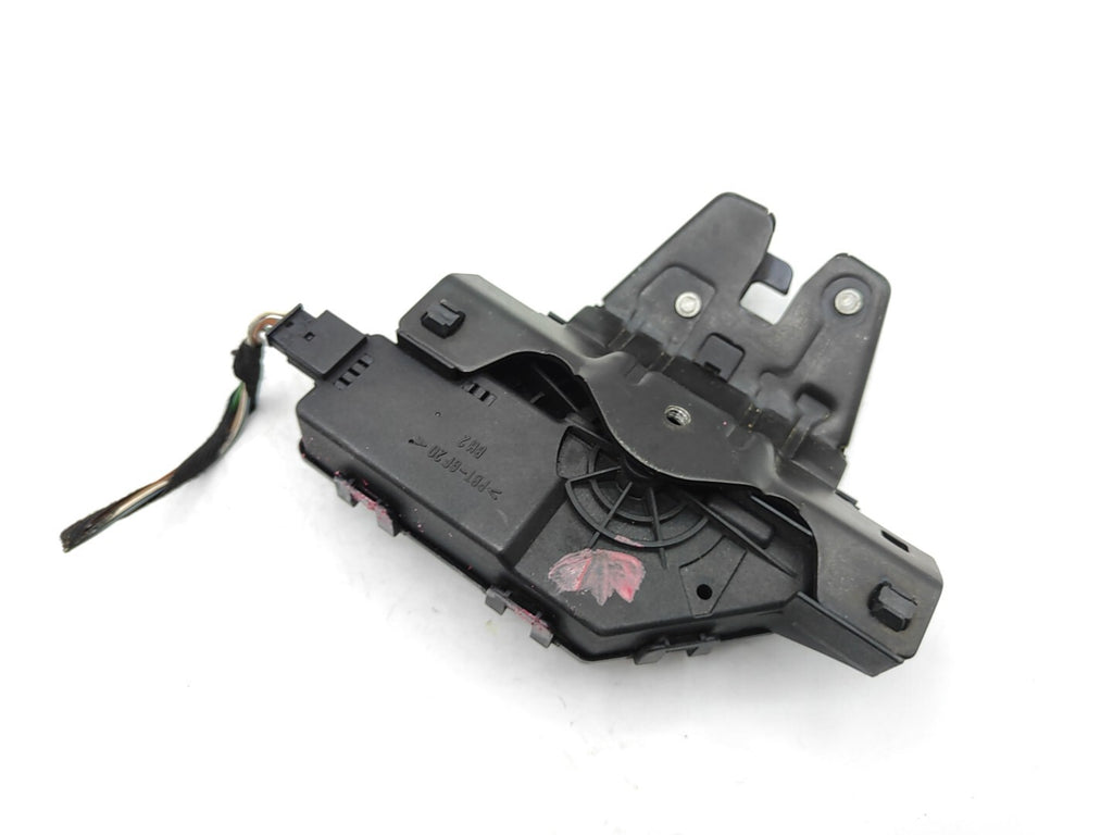 BMW 1 Series E81 E87 Tailgate Boot Lock 8196401