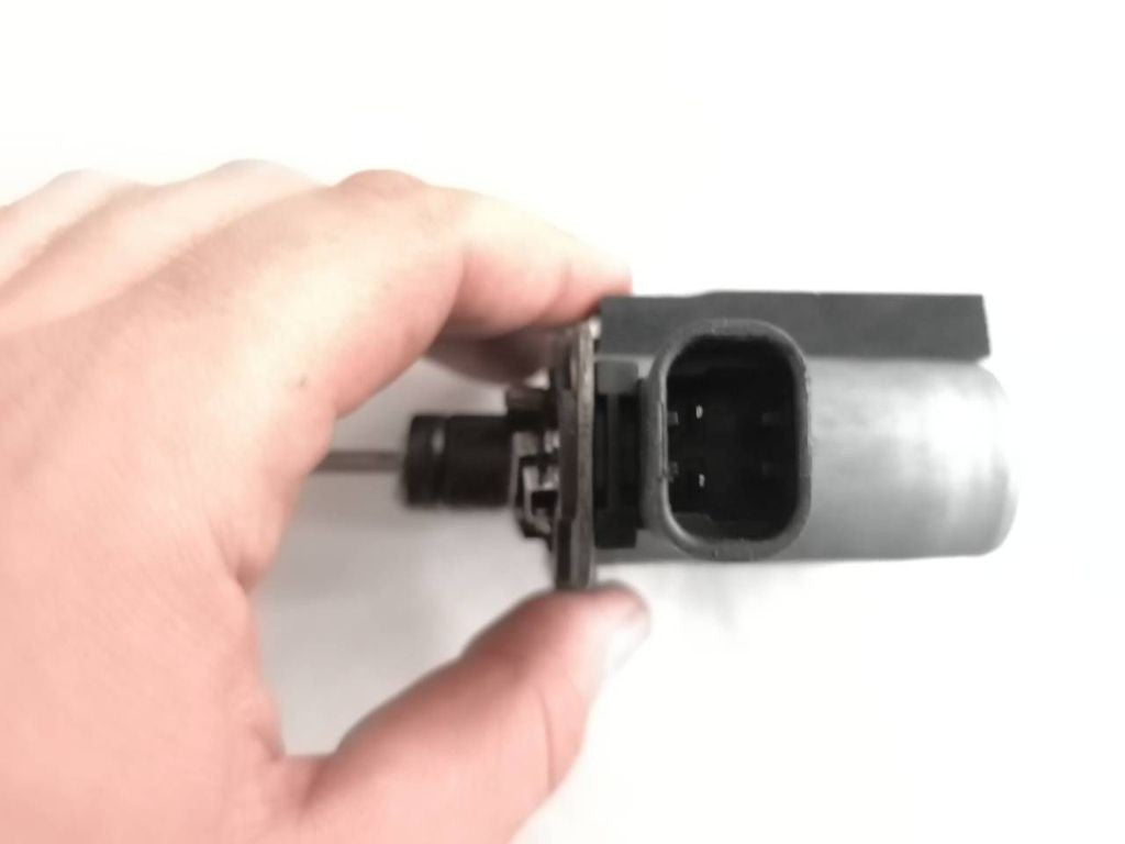 Alfa Romeo 147 1.9JTD 85kW 8V 2005 front left window regulator motor 46751871 