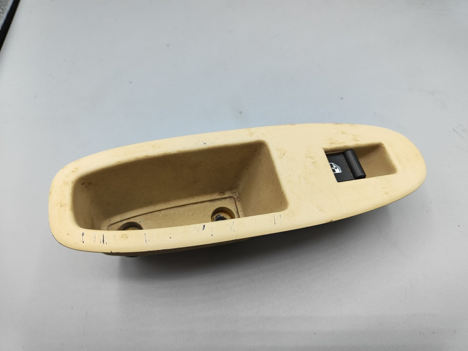 Alfa Romeo 159 1.9JTD 2008 Rear Left Electric Window Switch Yellow 156055038