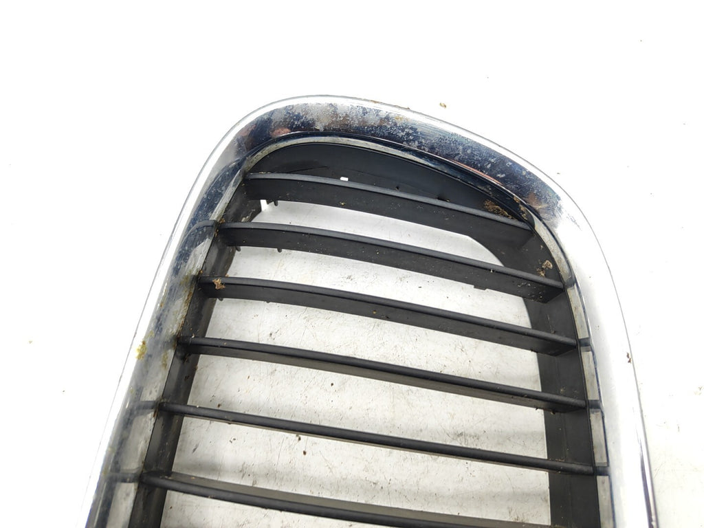 BMW 5 SERIES E39 530D 142kW Estate 2000 Front Left Bonnet Grill Kidney 8159311