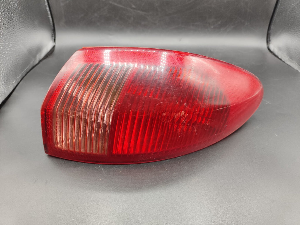 Alfa Romeo 147 1.9JTD 140HP 16V 2002 LHD Rear Right Taillight Lamp 46556347