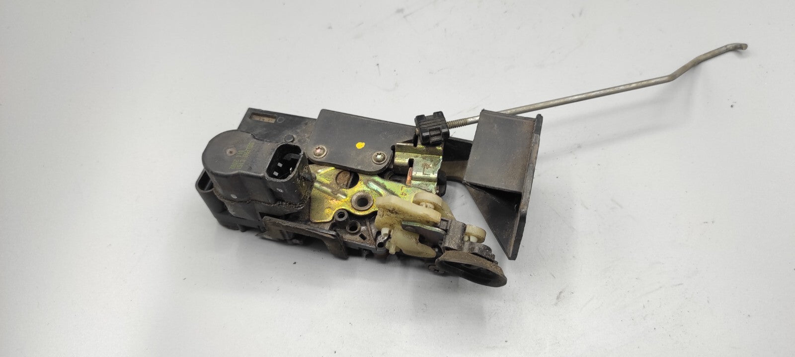 Alfa Romeo 156 SW 2.4JTD 110kW 2002 Rear Left Door Lock Latch 16828898