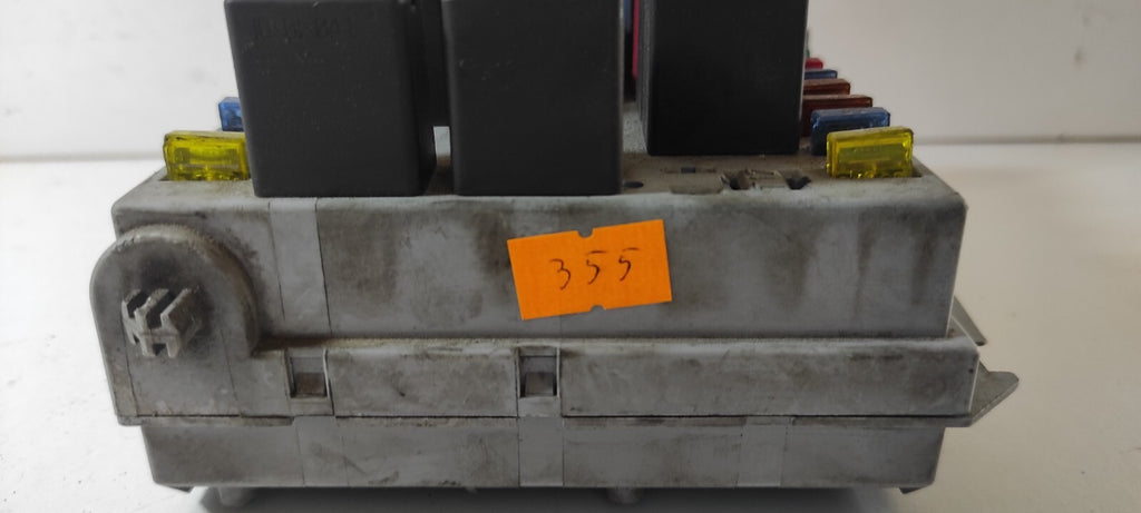 Alfa Romeo 147 1.9JTD 85kW 2004 Diesel Fuse Box Module Unit 51742420