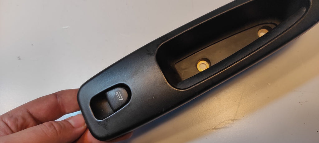 Alfa Romeo 166 2.4JTD 2001 LHD Front Right Electric Window Switch 156029687