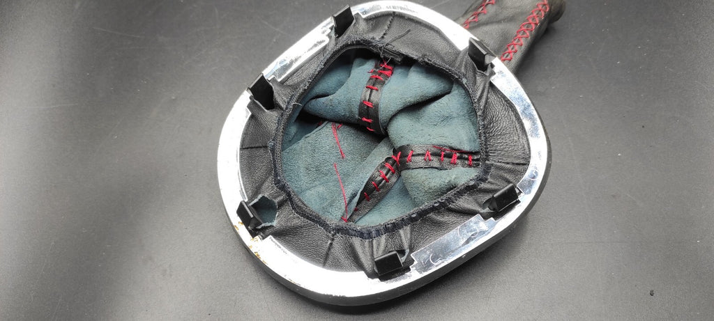 Alfa Romeo 147 1.9JTD 16V 2003 Shift Knob Surround Leather Trim Gaiter