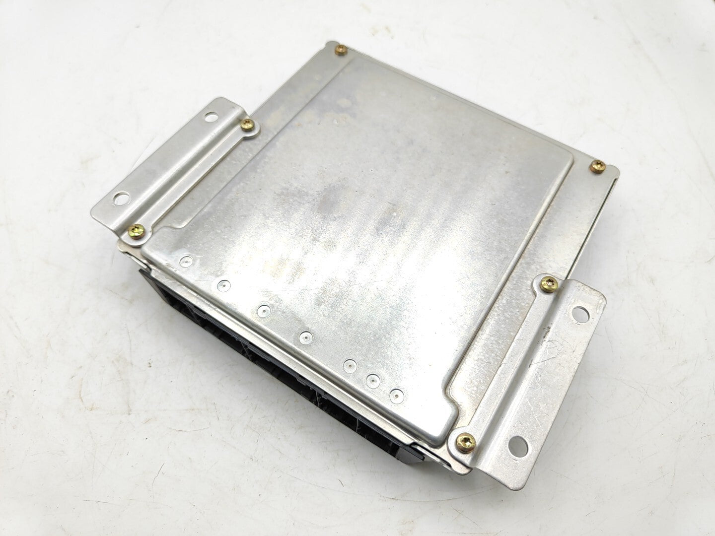 Alfa Romeo 166 2.4JTD 2002 Engine Control Unit Module ECU 46763995