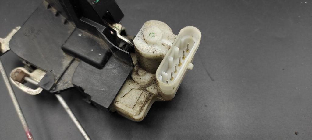 Alfa Romeo GT 2.0JTS 122kW 2004 LHD Front Right Door Lock B792