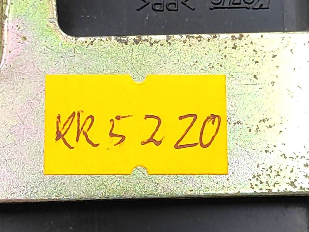 Toyota Avensis T250 2004 Light control module unit LCM 8996005020 