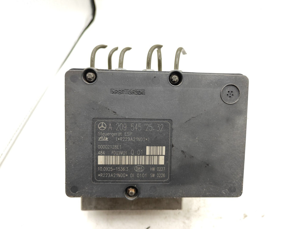 Mercedes Benz C Class W203 2005 ABS Brake Pump Module A2095452532