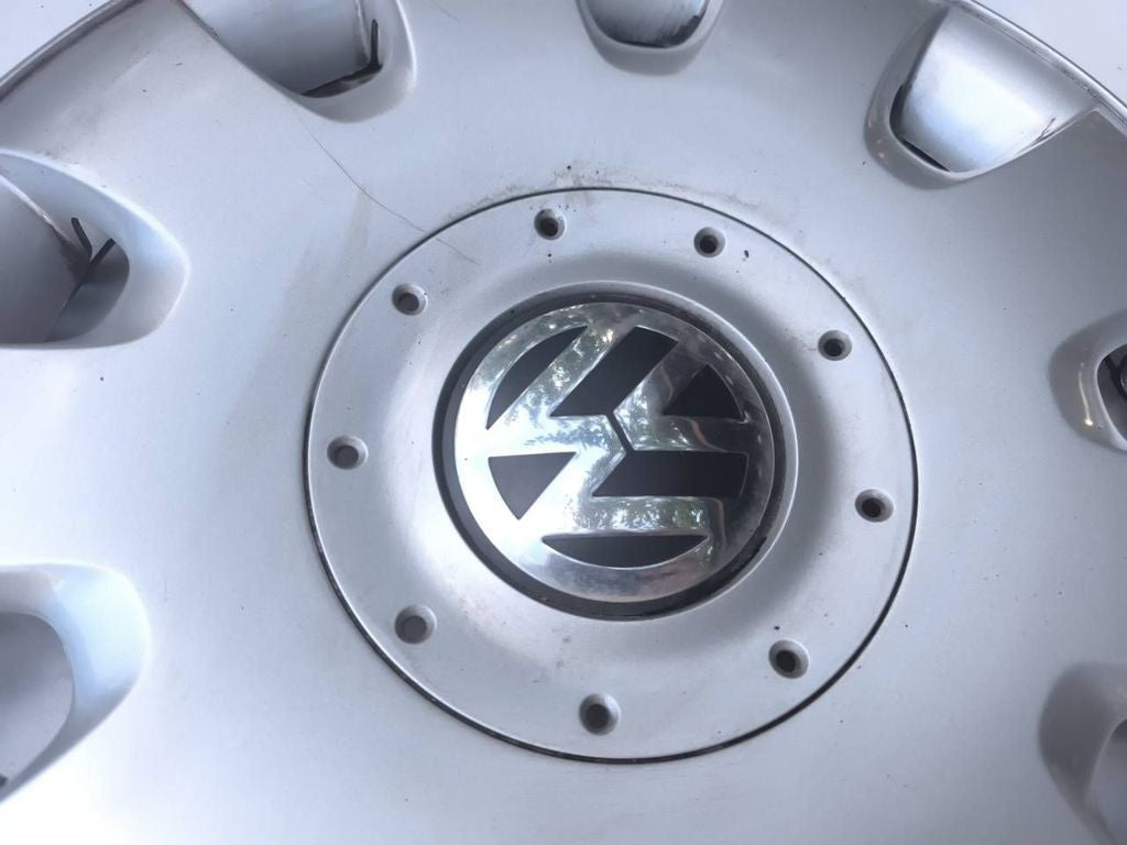 Volkswagen Touran I 2005 R15 wheel hub cap trim 1T0601147 