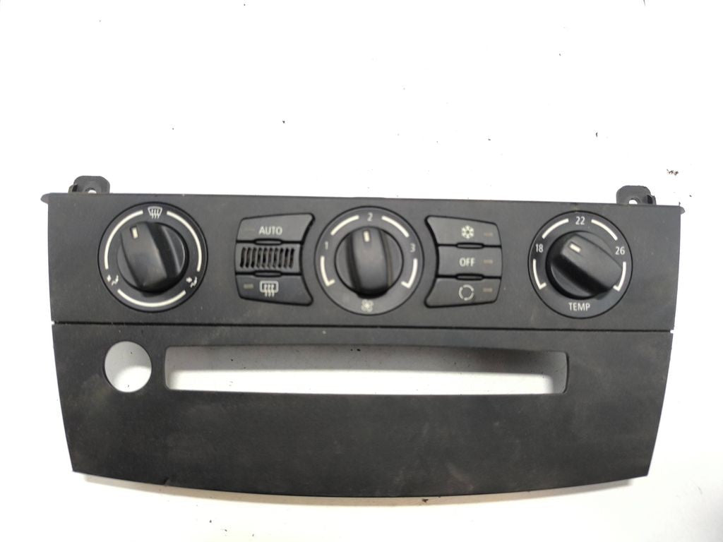 BMW 5 E60 E61 2005 Climate control unit module 6944018 