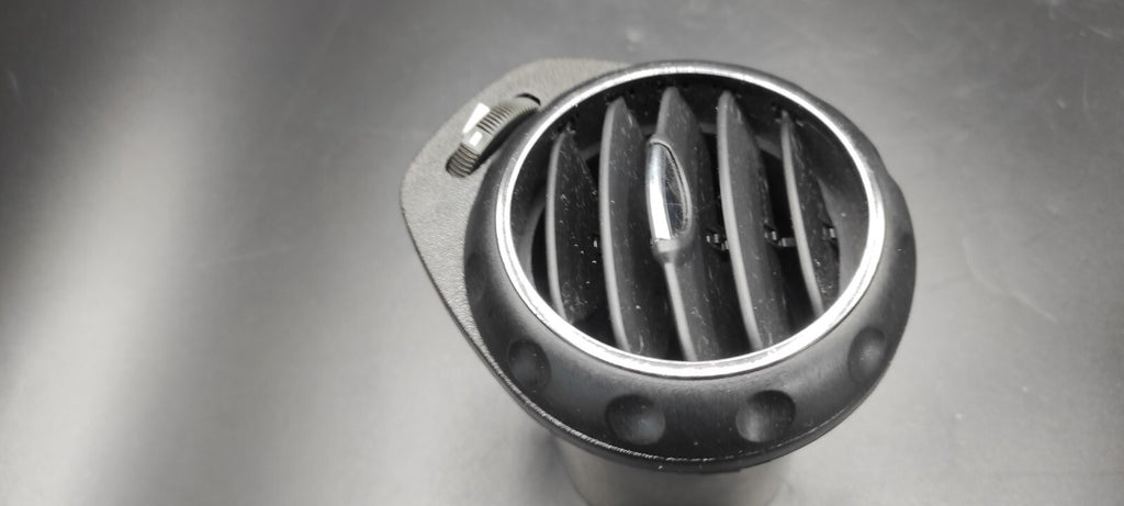 Alfa Romeo 147 GT 1.9JTD 2009 Front Right Dashboard Panel Side Air Vent Grill