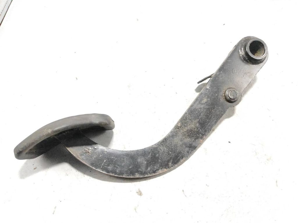 Alfa Romeo 155 1.8TS 103kW Petrol 1994 LHD pedal 