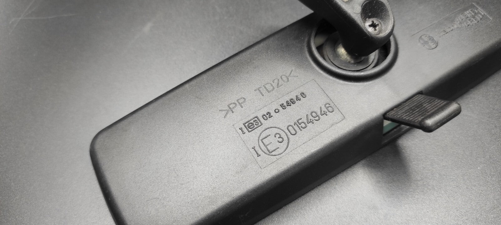 Alfa Romeo 147 1.9JTD 85kW 8V 2003 Rear Interior View Mirror E30154946