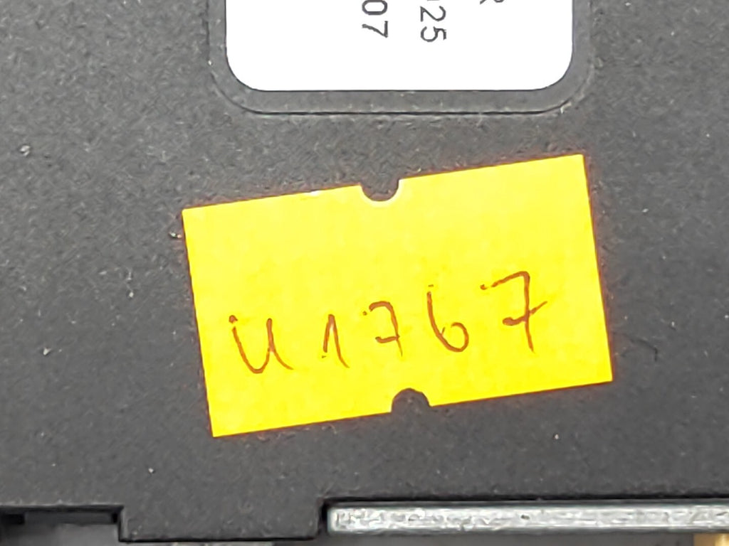 AUDI TT 8J3 3.2 V6 2007 Bootlid Radio Antenna Amplifier 8J8035225M