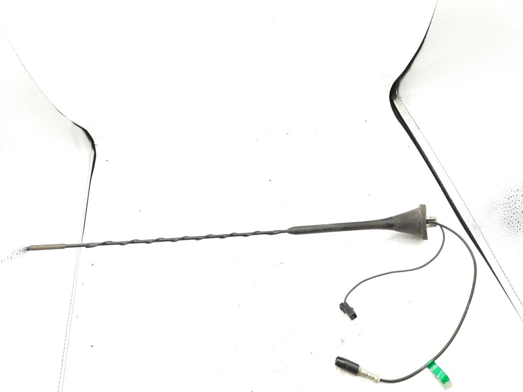 Alfa Romeo 147 1.6 77kW Twin Spark Petrol 2002 Roof Radio Antenna