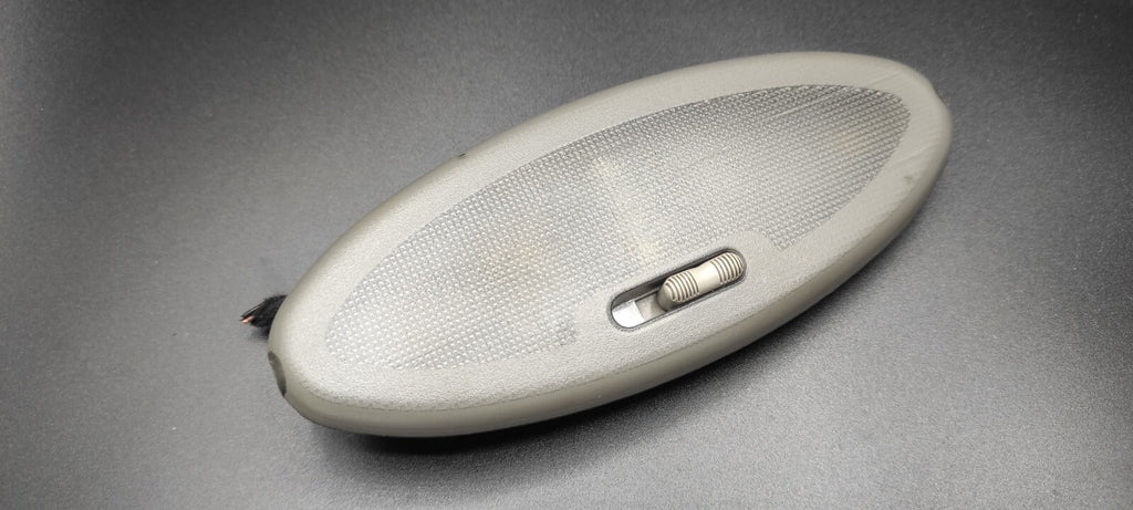 Alfa Romeo 147 1.9JTD Diesel 2003 Rear Interior Roof Reading Light 0881700