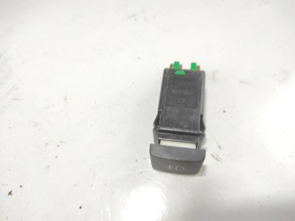 Saab 9-5 2.0T 110kW Petrol 2000 Fog light switch 4409223 