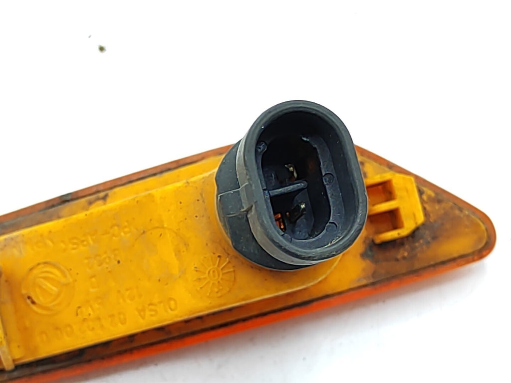 Alfa Romeo 156 2.4JTD SW 2000 Front Orange Indicator Turn Light Set