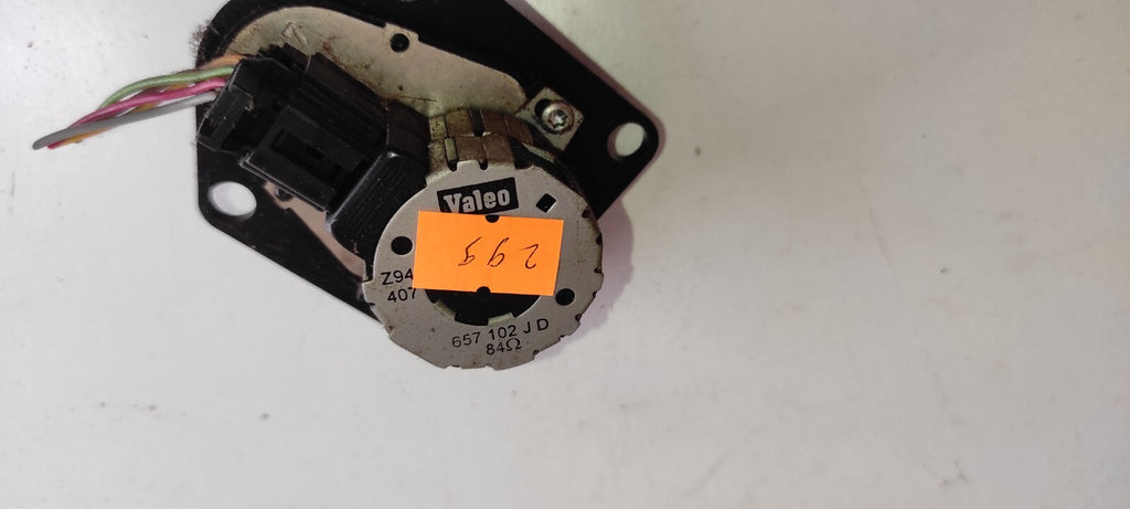 Peugeot 607 3.0i V6 2002 Heater Blower Air Flap Actuator 657102JD