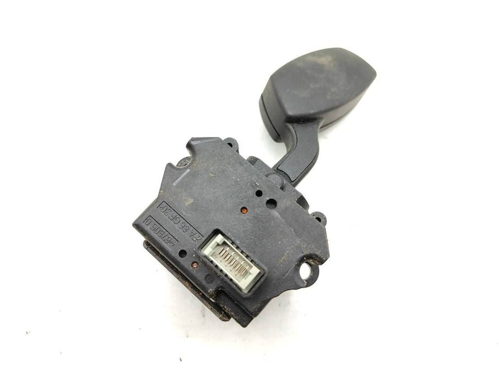 BMW 5 E60 E61 2004 Turn signal indicator stalk 6951349 