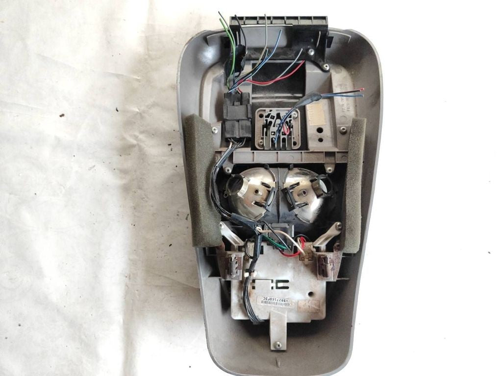 Ford Explorer 4.0 1998 Petrol front seat light F77B78519A58B 