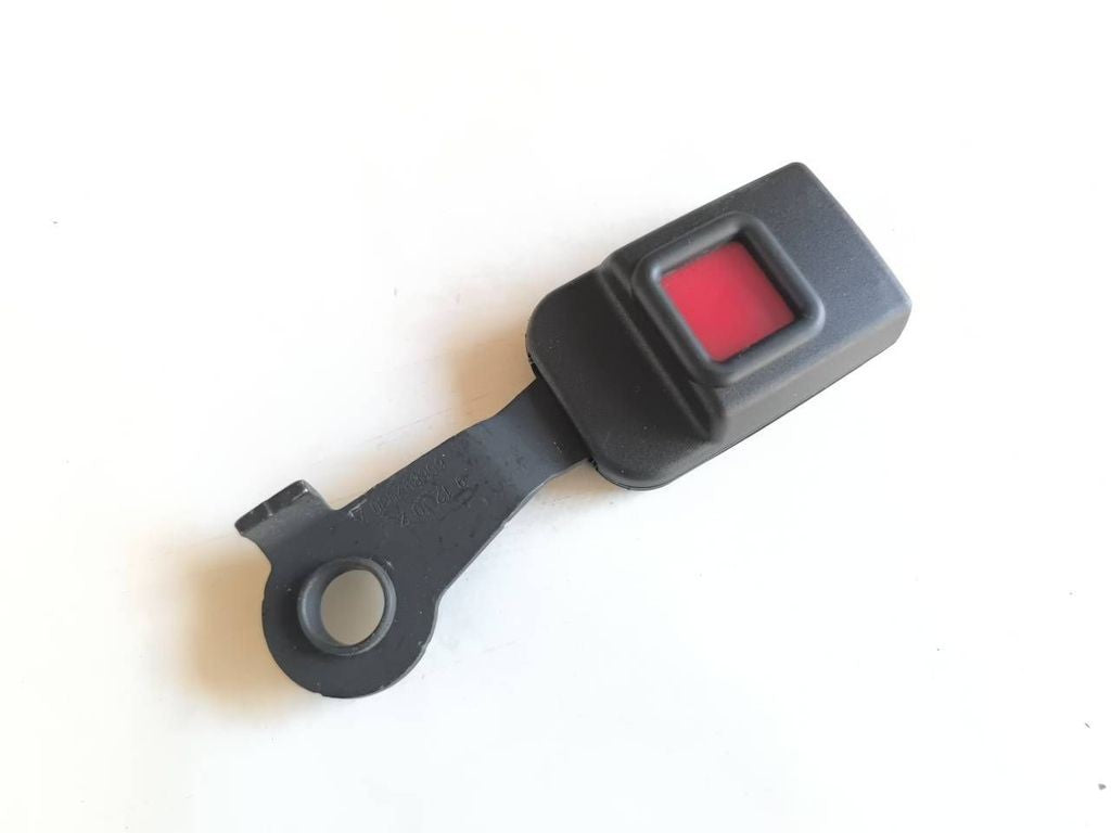 BMW X5 E70 2007 Rear seat belt buckle 7161659 