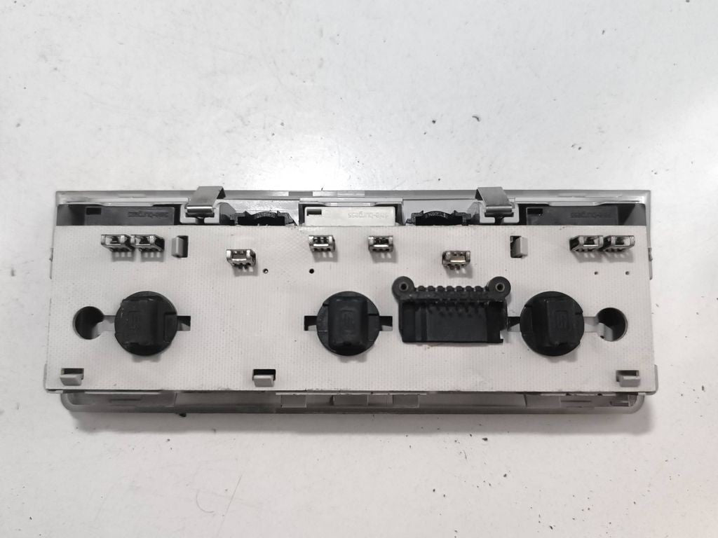 BMW 5 E60 E61 2009 front seat light 6912631 