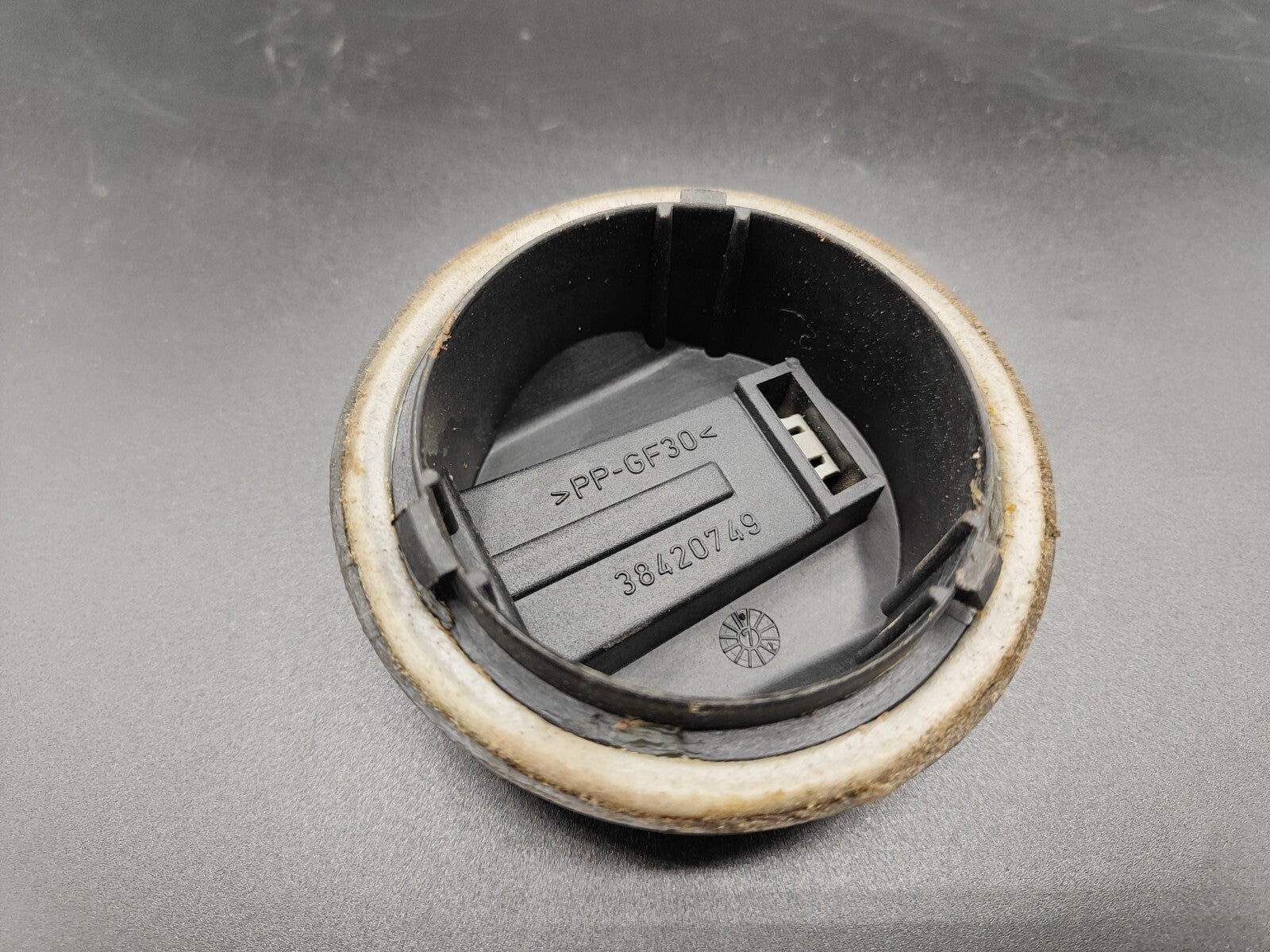 Alfa Romeo 156 SW 2.4JTD 2000 Front Headlight Bulb Dust Cover Cap 38420749