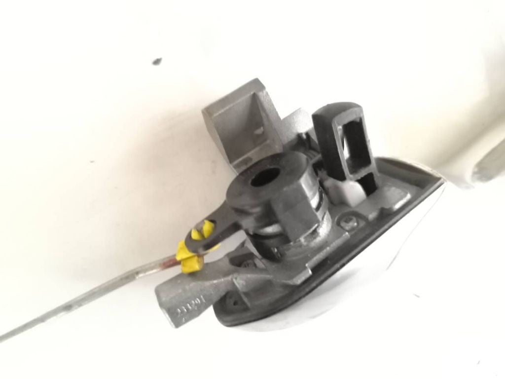 Alfa Romeo 147 1.9JTD 85kW 8V 2005 LHD front left door exterior handle 