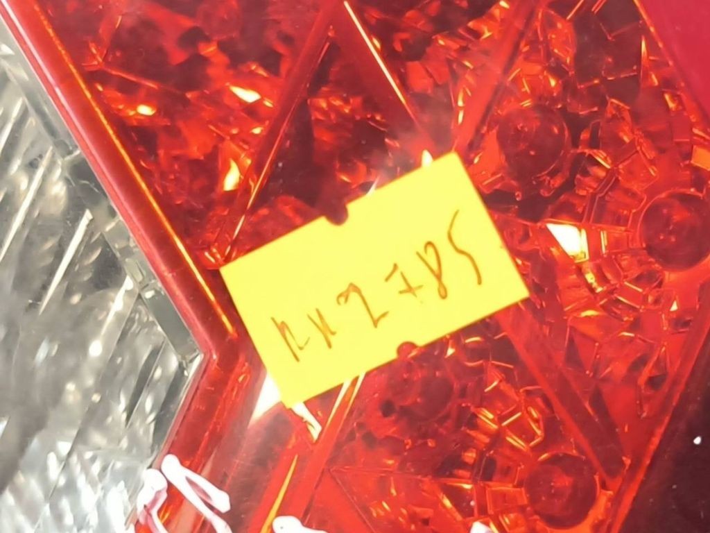 Mercedes-Benz E W212 2009 Right tailgate tail light lamp A2128200864