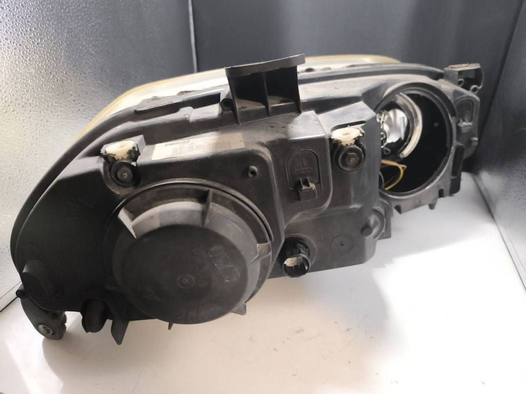 Fiat Croma 2.4JTDM 147kW 2007 LHD Left headlight 51733561 