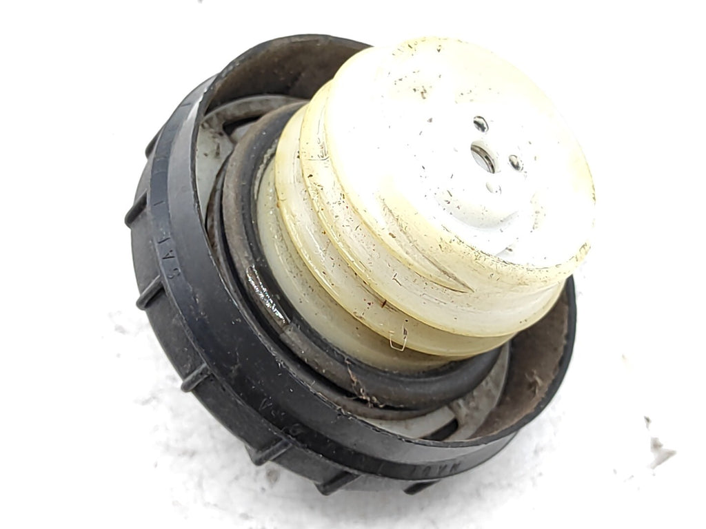 Alfa Romeo 166 PRE FL 2.4JTD 100kW 10 2001 Fuel Tank Cap DIESEL