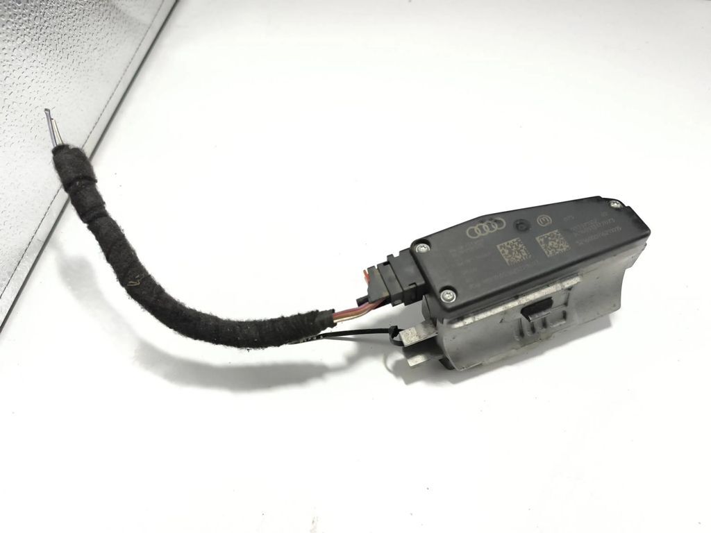 Audi A5 8T 8F 2.0TFSI 2013 Steering wheel column lock 8K0905852E 