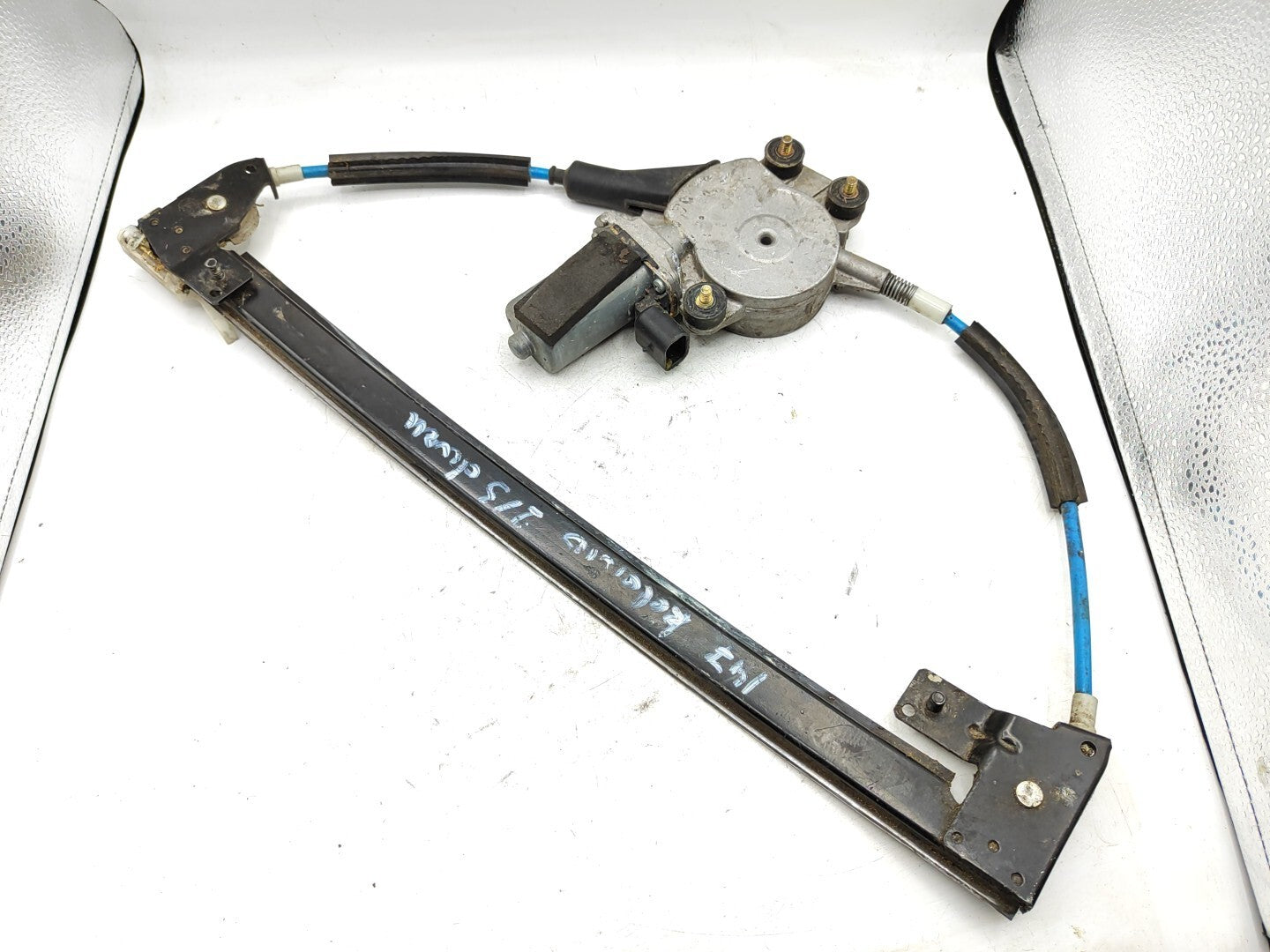 Alfa Romeo 147 1.9JTD 2 Doors 2002 Front Right Power Window 46751870