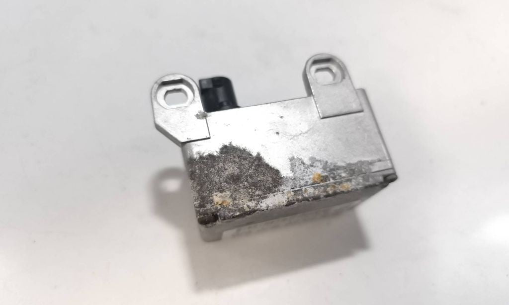 Mercedes-Benz C Class W203 ESP acceleration yaw rate sensor A2095420018