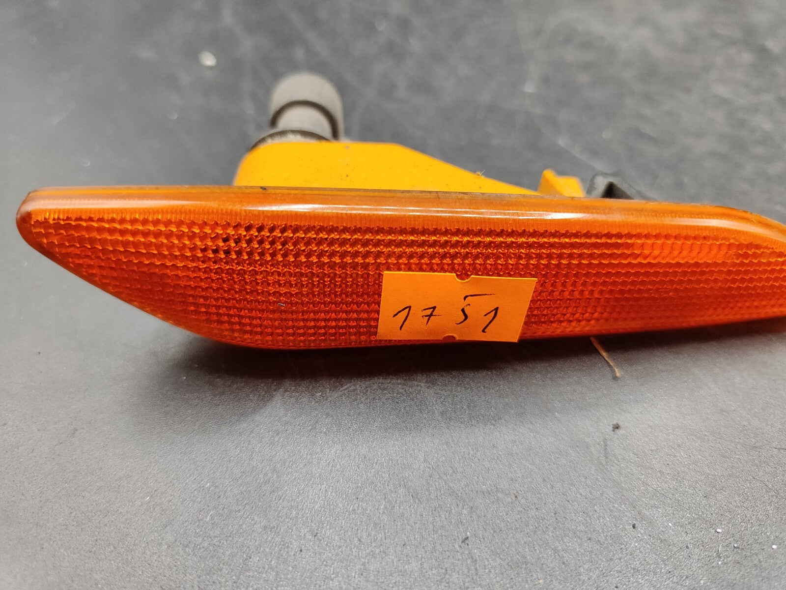 Alfa Romeo 156 2.4JTD 110kW Diesel 2000 Front Orange Indicator Turn Light Set