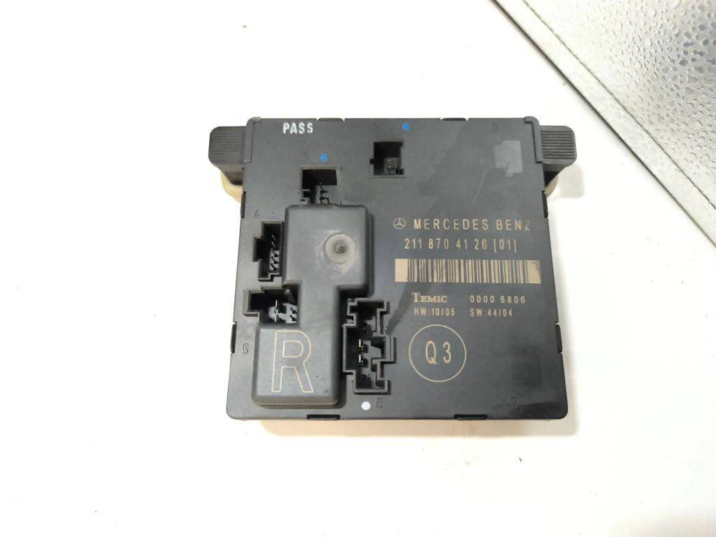 Mercedes-Benz E W211 2003 door control unit module 2118704126 