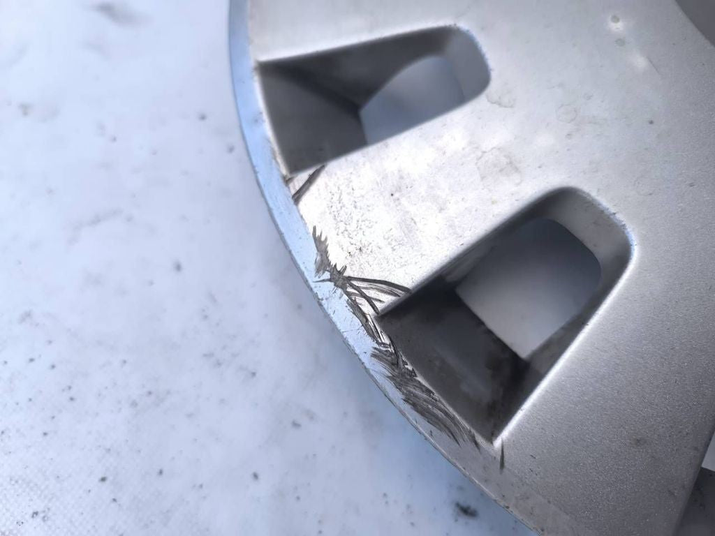 Opel Corsa C 2000 R14 wheel hub cap trim 24443195 